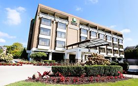 Holiday Inn Express Detroit-Birmingham By Ihg